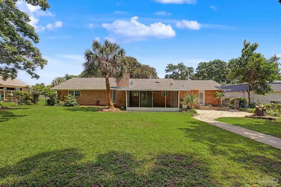 204 Nandina Rd, Gulf Breeze, FL 32561 - #2