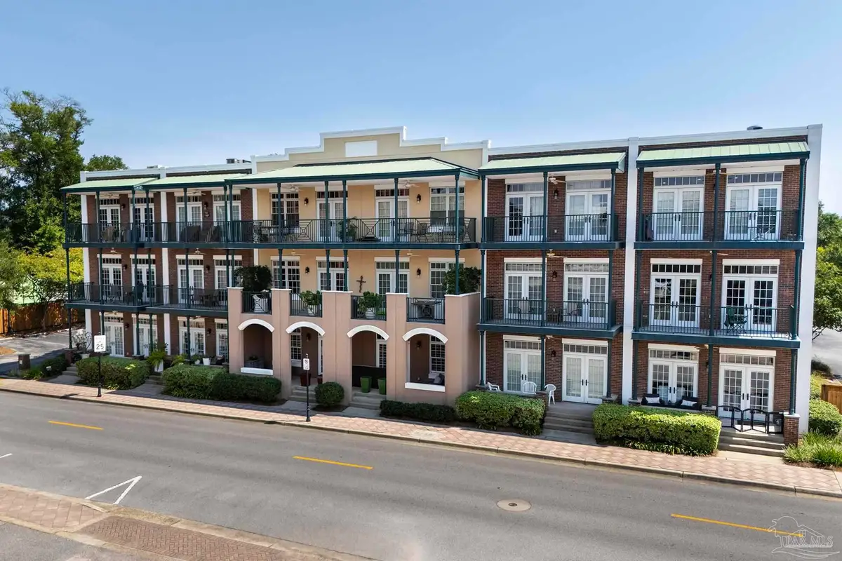 415 E Romana St #104, Pensacola, FL 32502 - #1