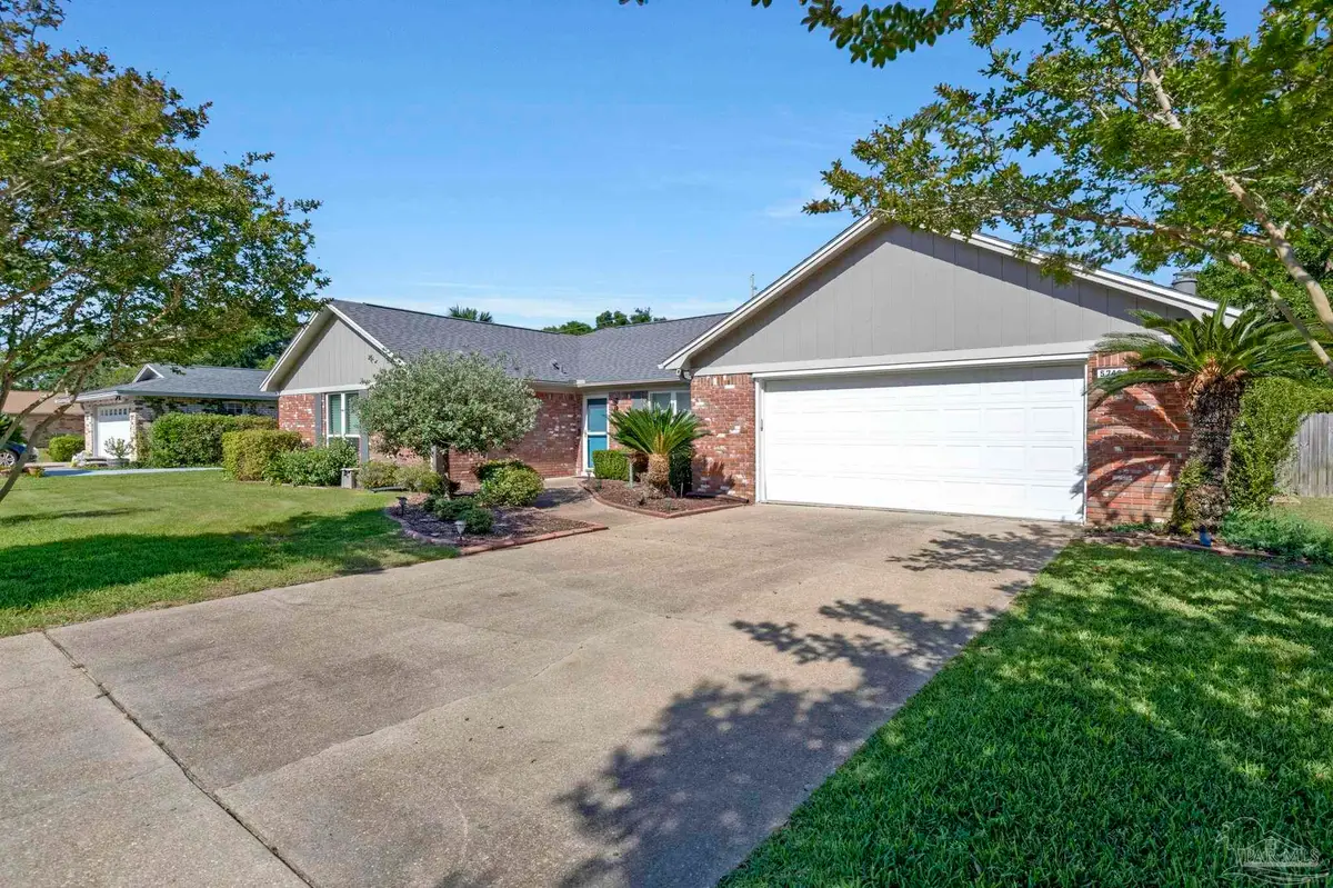 5740 Limestone Rd, Pensacola, FL 32504 - #1