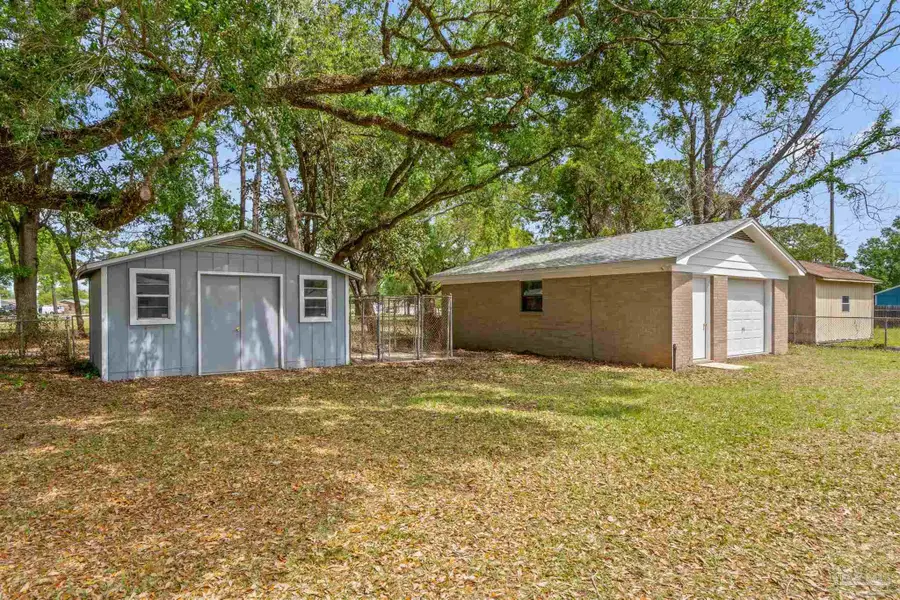 6114 Confederate Dr, Pensacola, FL 32503 - #3