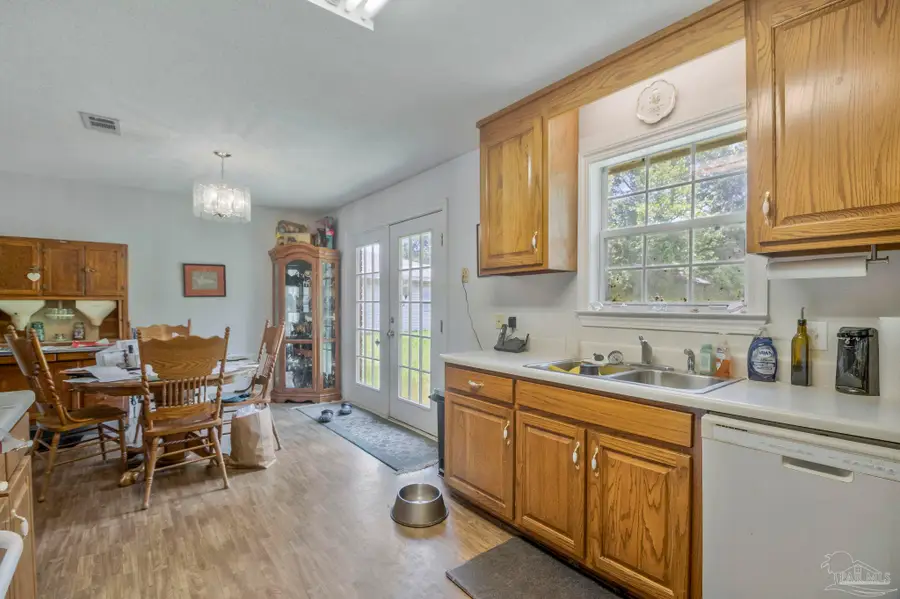 1450 Country Hills Dr, Cantonment, FL 32533 - #3