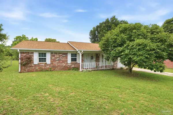 2703 Memphis Cir, Pensacola, FL 32526