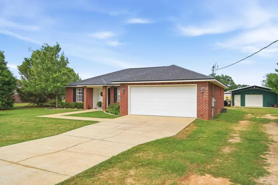 3324 N Simmons Rd, Jay, FL 32565 - #2