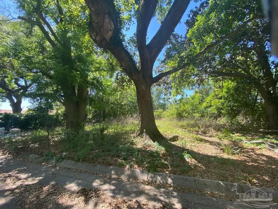 1401 N N St, Pensacola, FL 32501 - #3