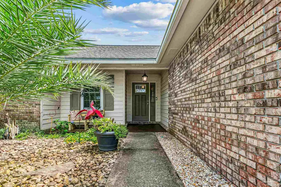 9409 Victoria Ln, Navarre, FL 32566 - #3