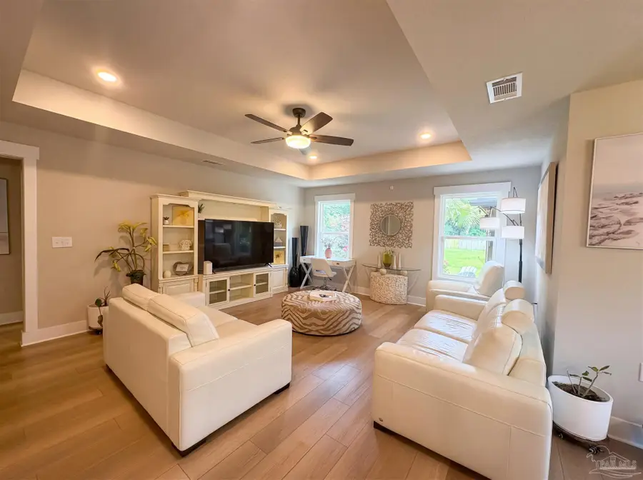 385 Hancock Ln, Pensacola, FL 32503 - #3