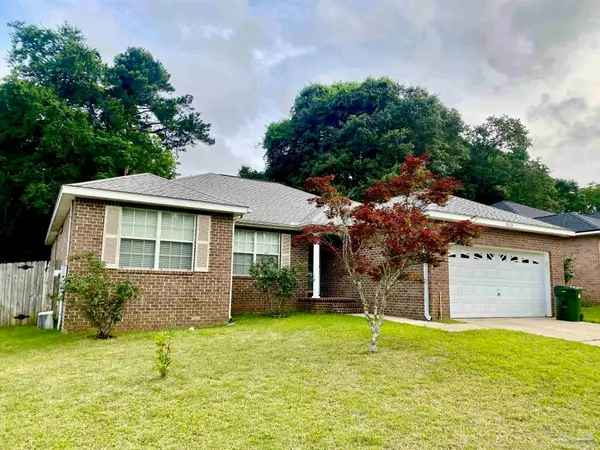 10114 Crest Ridge Dr, Pensacola, FL 32514