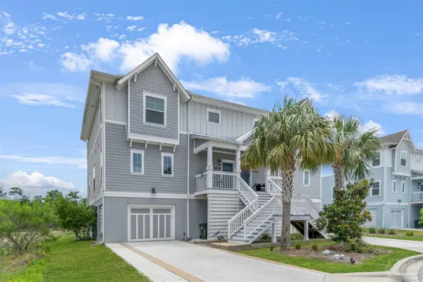 6645 Carlinga Dr, Pensacola, FL 32507