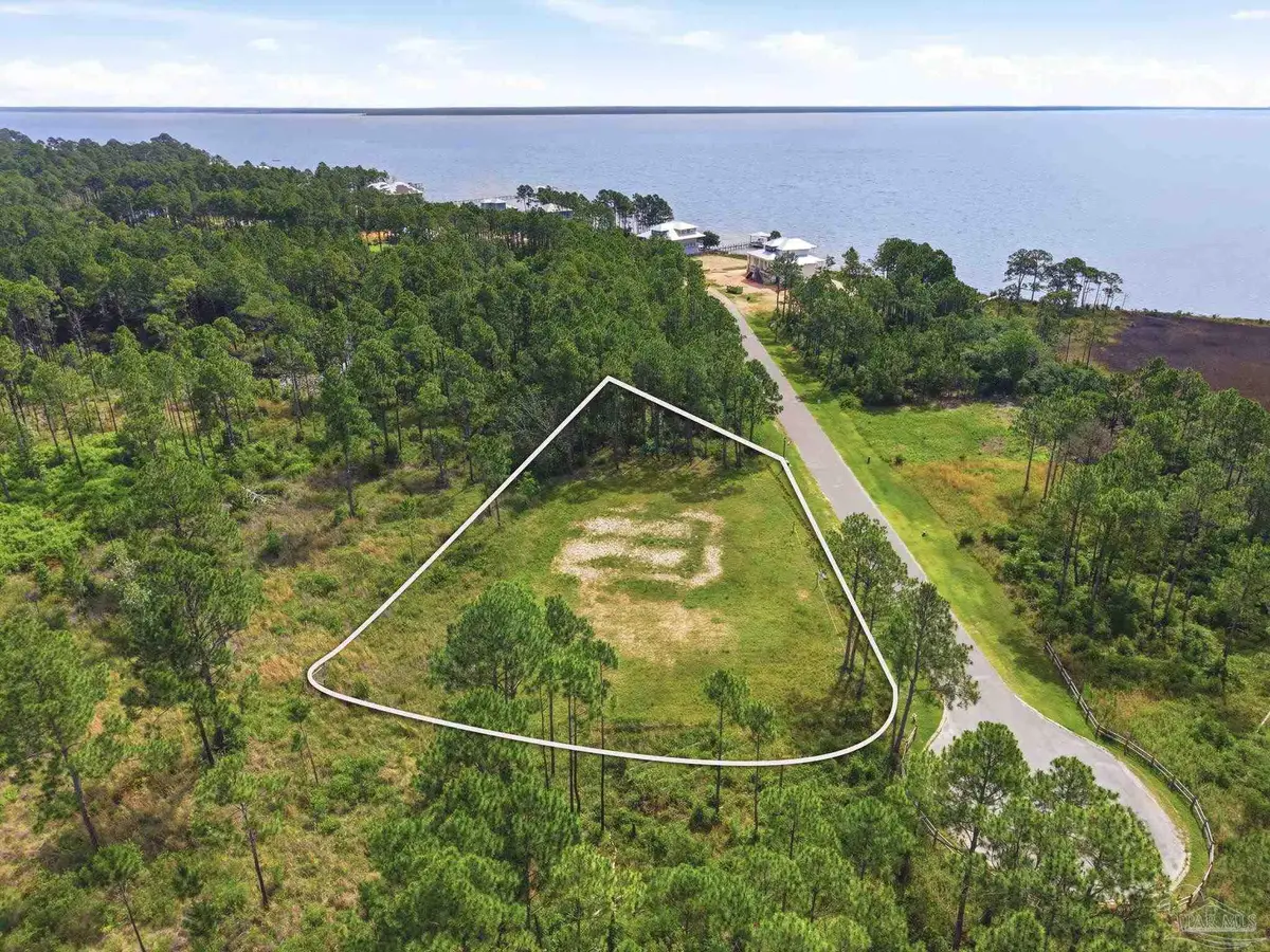 1045 Oyster Bay Dr, Milton, FL 32583 - #1