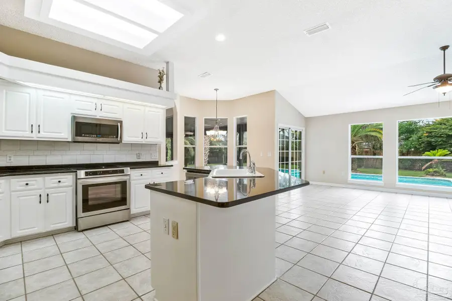 1175 Mary Kate Dr, Gulf Breeze, FL 32563 - #2