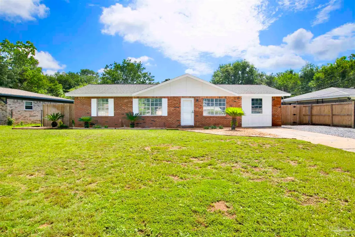 3040 Newton Dr, Pensacola, FL 32503 - #1