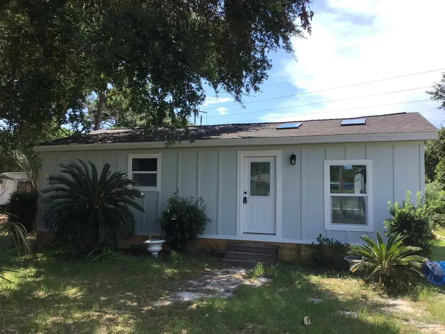6029 Capitol Dr, Gulf Breeze, FL 32563 - #3