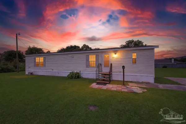 5685 Windrun Pl, Pace, FL 32571