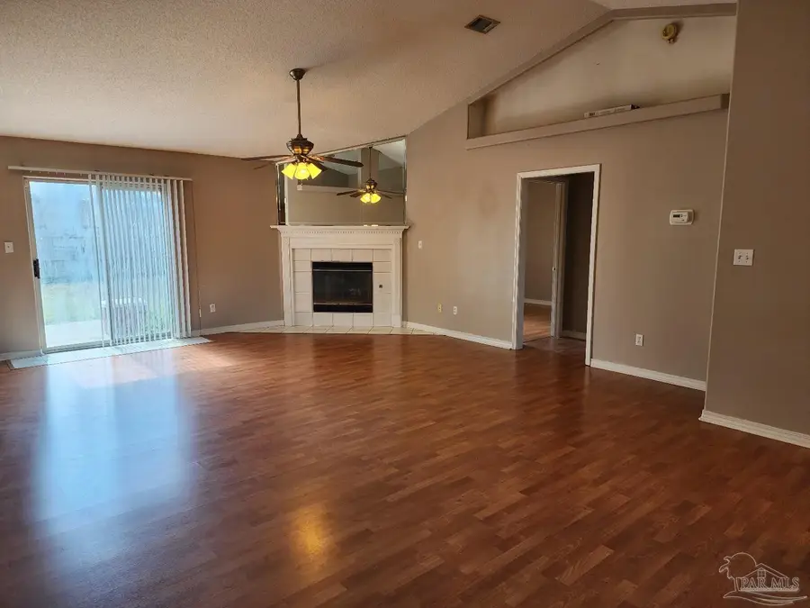 6000 Yellow Rose Dr, Pensacola, FL 32526 - #2