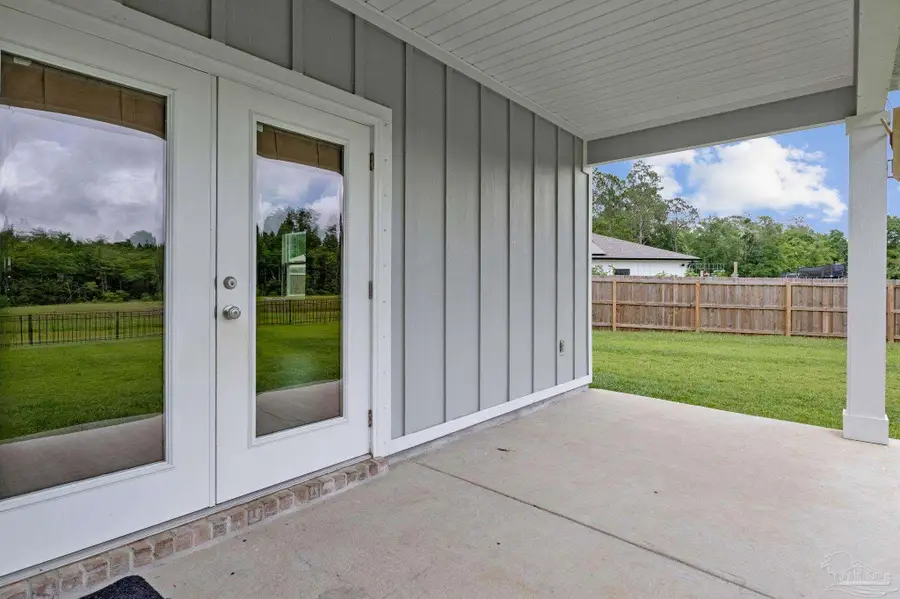 906 Windhill Dr, Cantonment, FL 32533 - #2