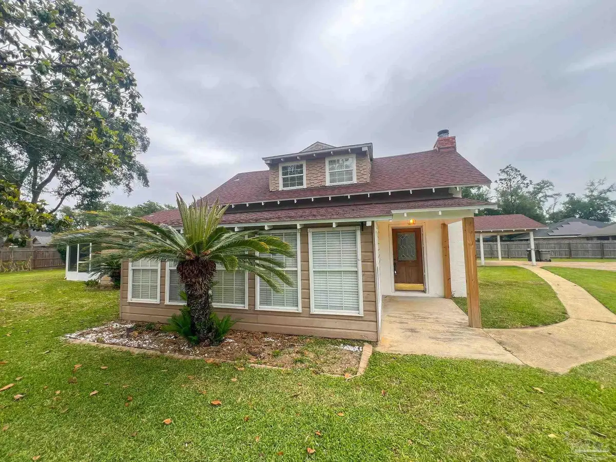 5926 Saufley Pines Rd, Pensacola, FL 32526 - #1