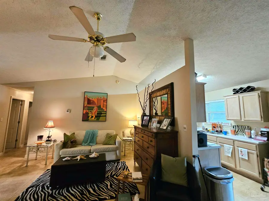 147 Kevin Dr, Gulf Breeze, FL 32561 - #3