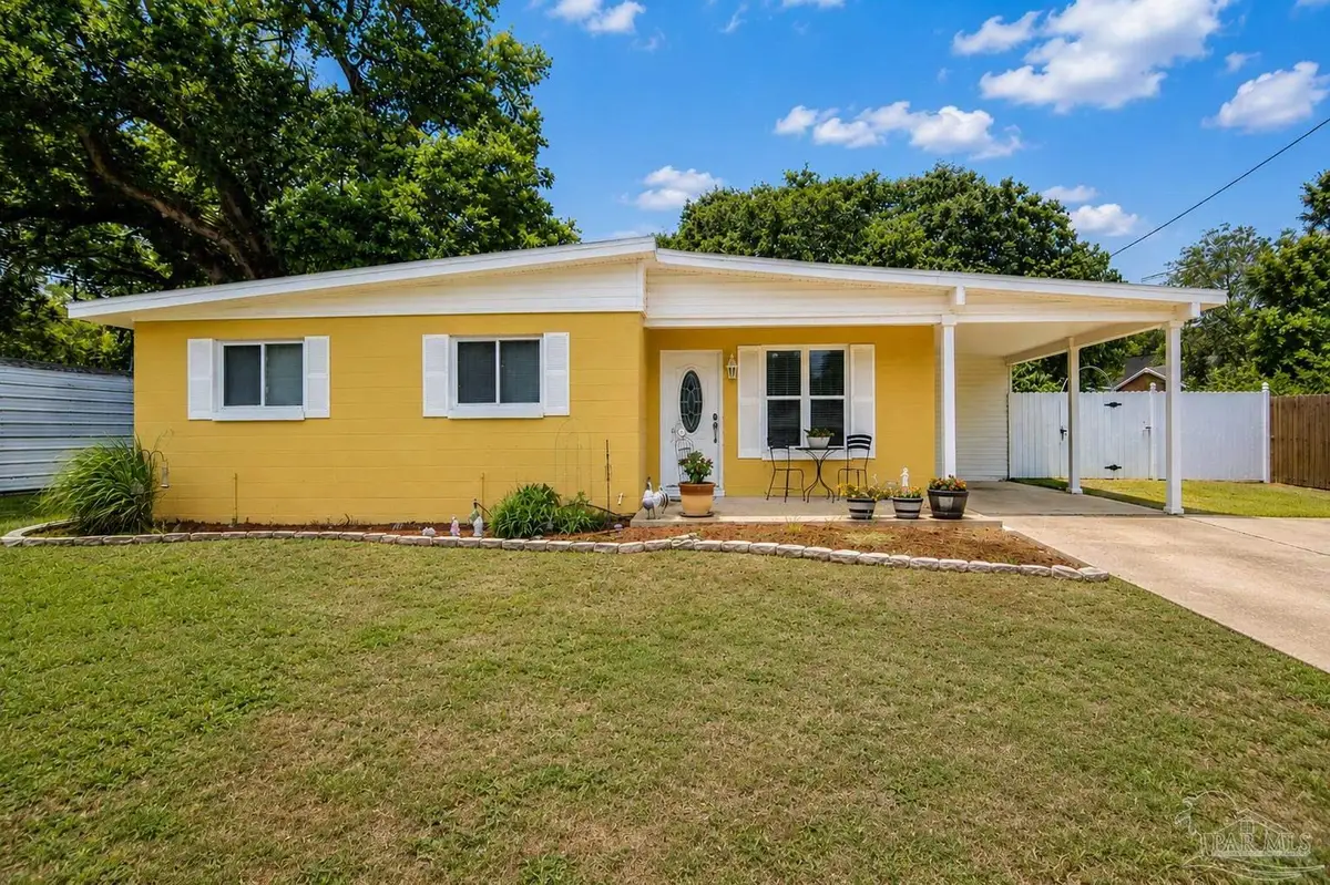 12 Huntington Dr, Pensacola, FL 32506 - #1