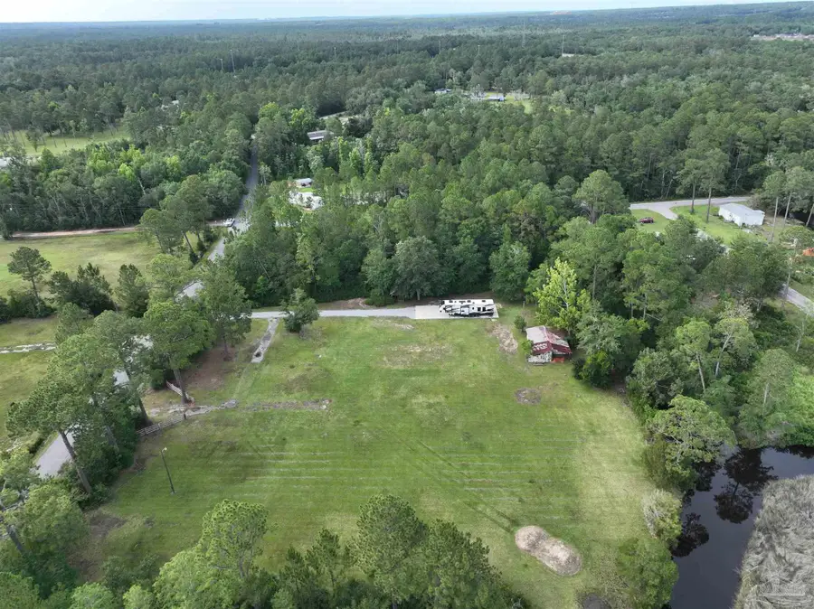 7524 Petersen Pt Rd, Milton, FL 32583 - #3
