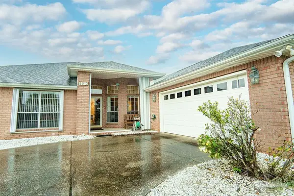 1612 Kauai Ct, Gulf Breeze, FL 32563