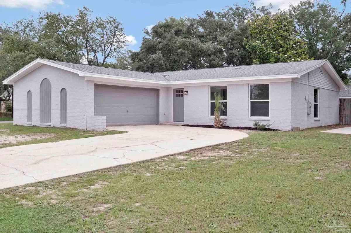 1378 Harvard Dr, Gulf Breeze, FL 32563 - #1