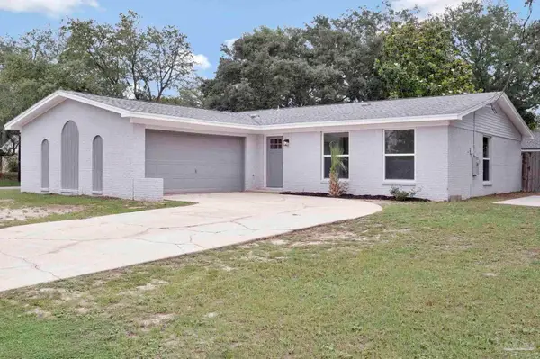 1378 Harvard Dr, Gulf Breeze, FL 32563