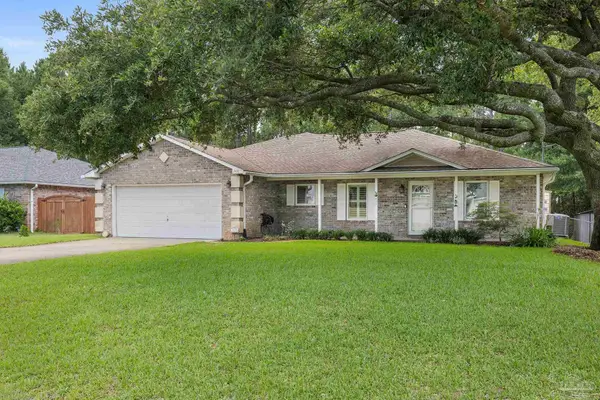 2478 Houston Cir, Gulf Breeze, FL 32563