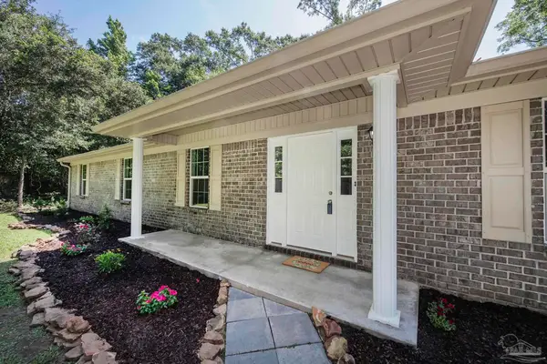 1830 Cedar Park Dr, Cantonment, FL 32533