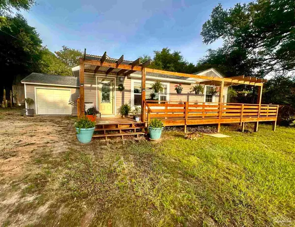 503 Mandalay Dr, Pensacola, FL 32507