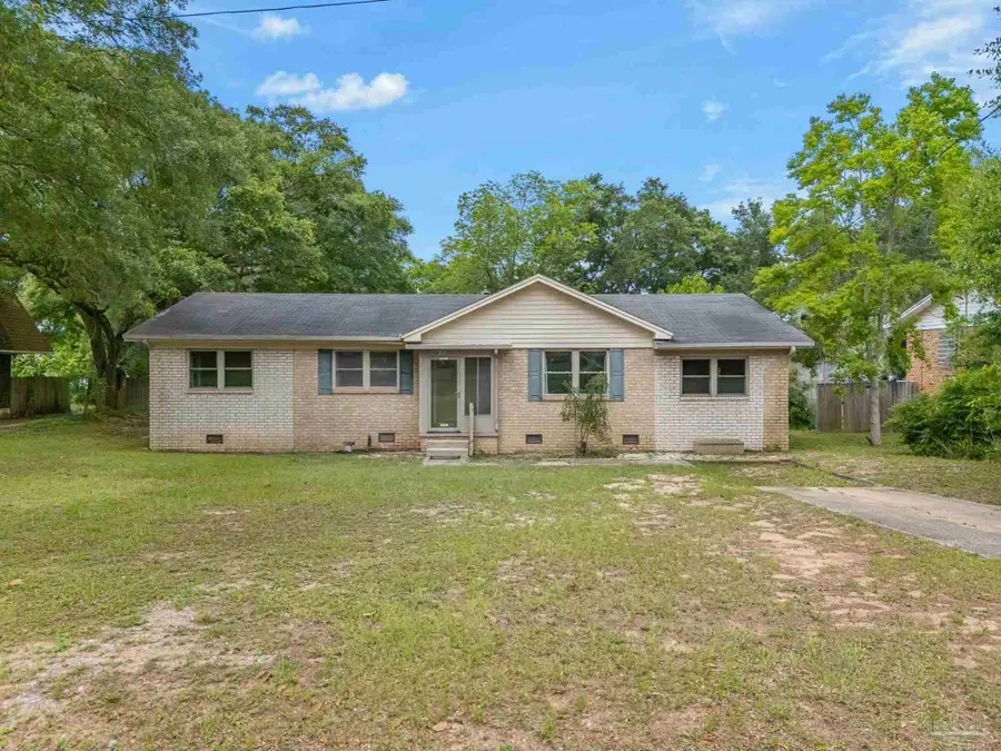 6105 E Shore Dr, Pensacola, FL 32505 - #2