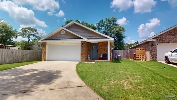 4165 Chickadee St, Milton, FL 32583