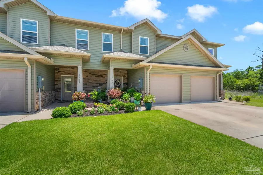 1702 Sound Haven Ct, Navarre, FL 32566 - #2