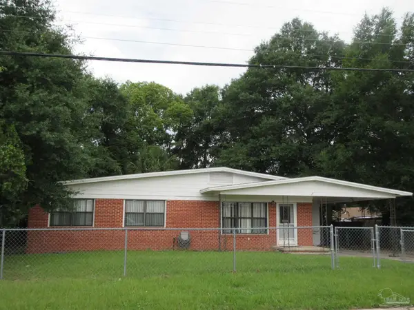 5457 Byrom St, Milton, FL 32570