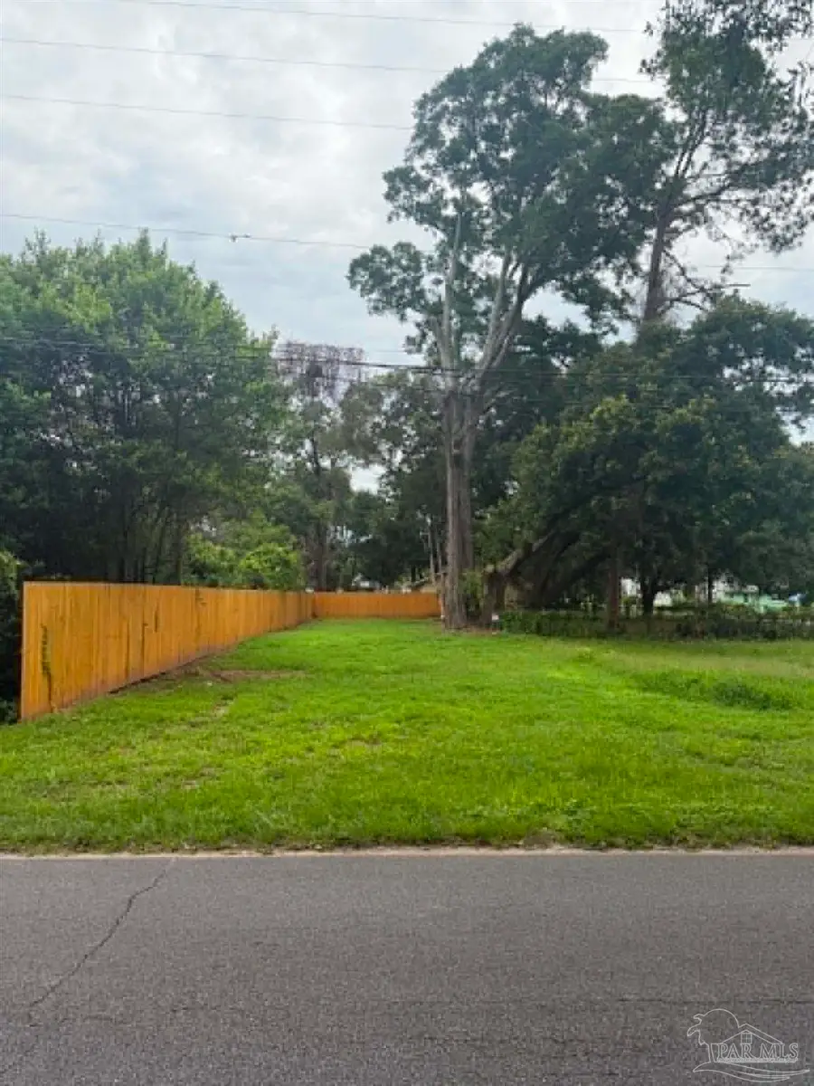 1804 W Lakeview Ave, Pensacola, FL 32501 - #3