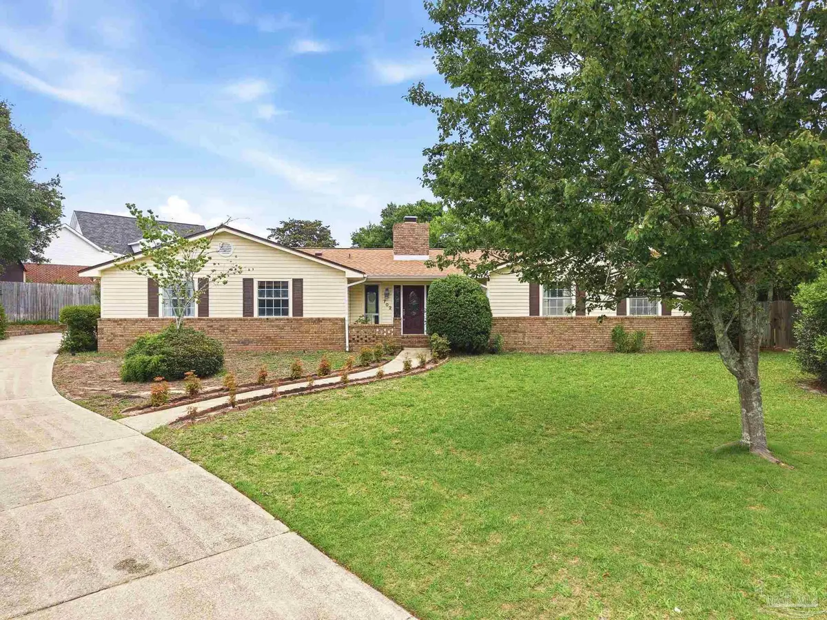 702 Southern Ct, Gulf Breeze, FL 32561 - #1