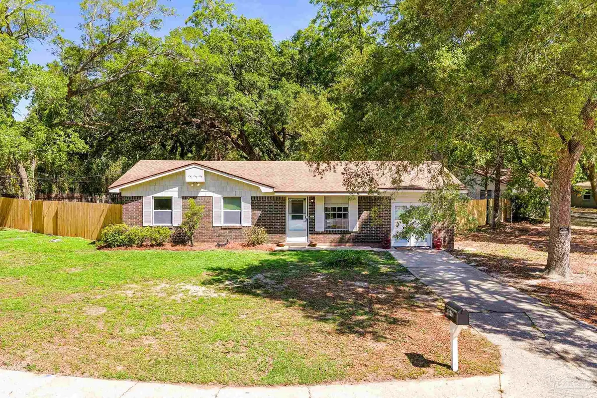 4940 La Ceiba Dr, Pensacola, FL 32526 - #1