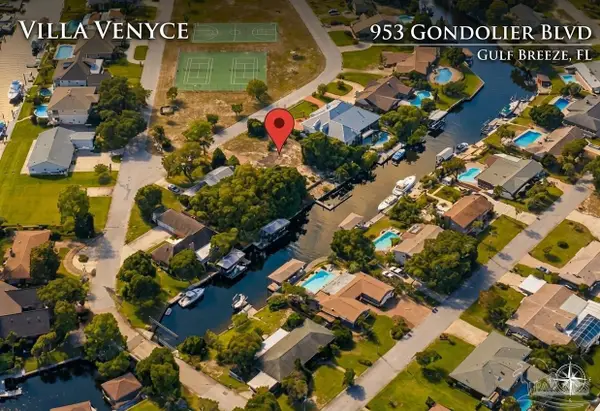953 Gondolier Blvd, Gulf Breeze, FL 32563