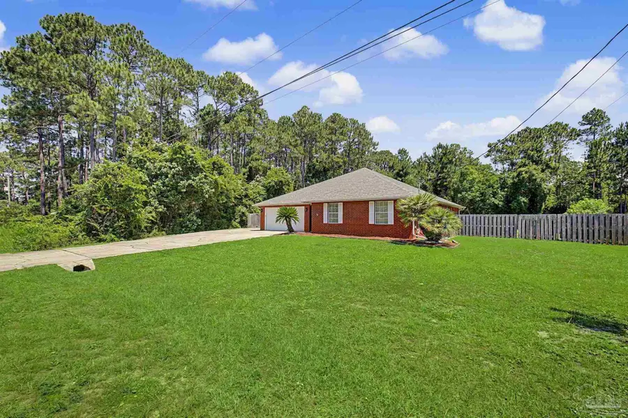 8680 Laredo St, Navarre, FL 32566 - #3