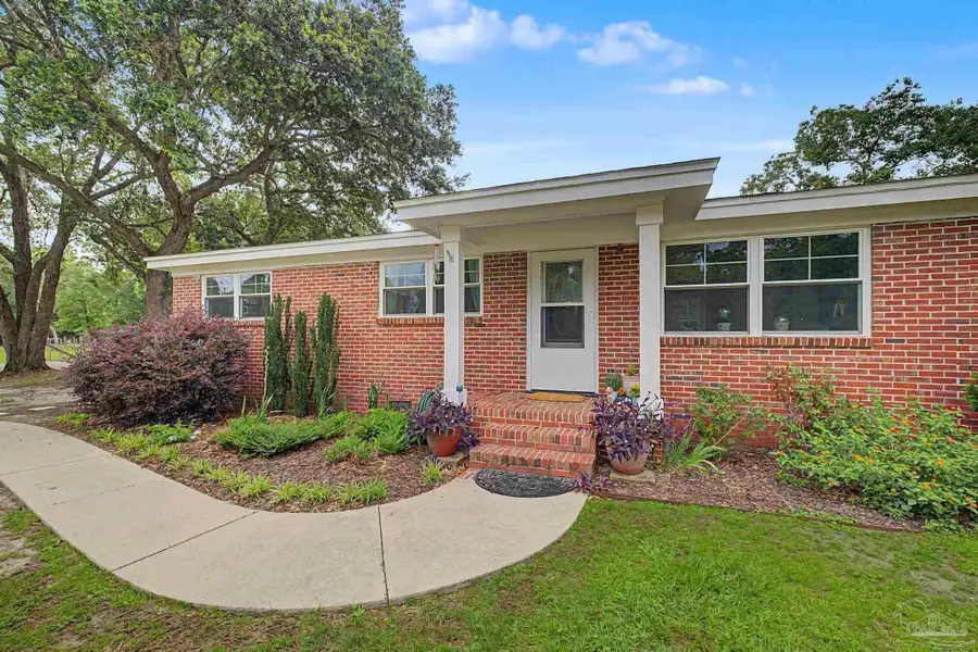 1850 Garcon Point Rd, Milton, FL 32583 - #3