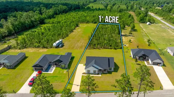 9905 Shangri La West Rd, Milton, FL 32583