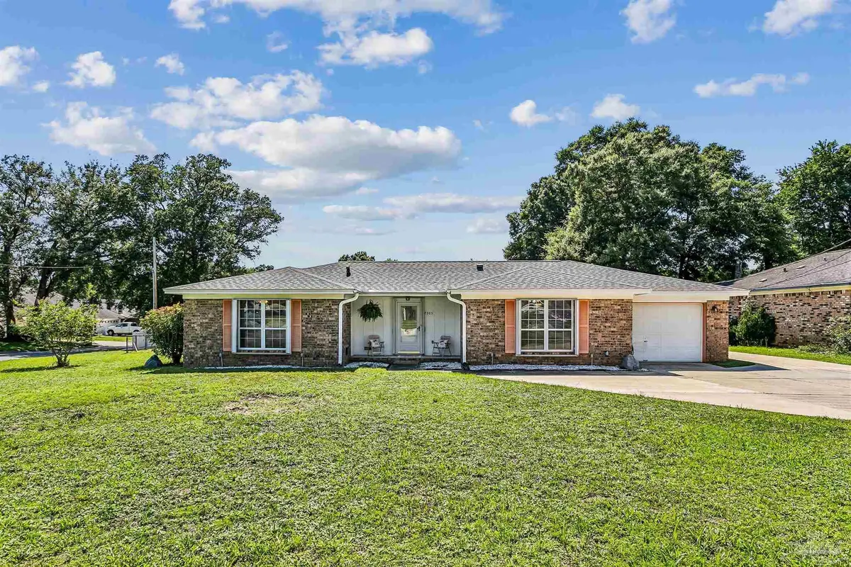 7905 Charter Oaks Dr, Pensacola, FL 32514 - #1
