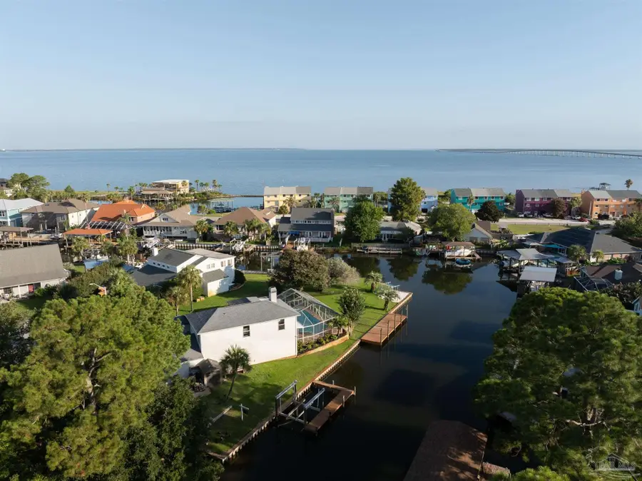 1672 Kauai Ct, Gulf Breeze, FL 32563 - #2