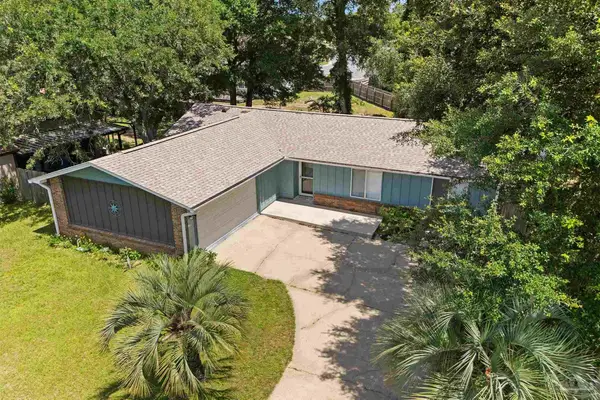 2558 Amberjack Ct, Pensacola, FL 32526