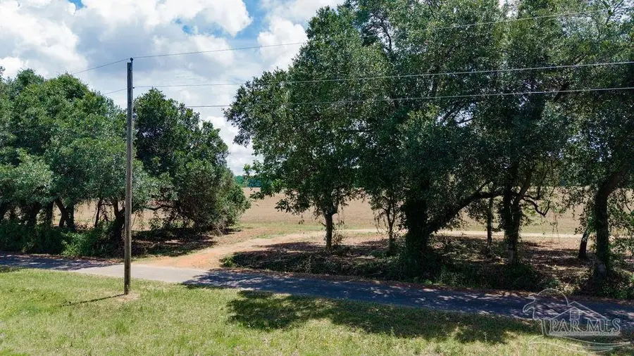 18 Three Oaks Ln, Pace, FL 32571 - #3