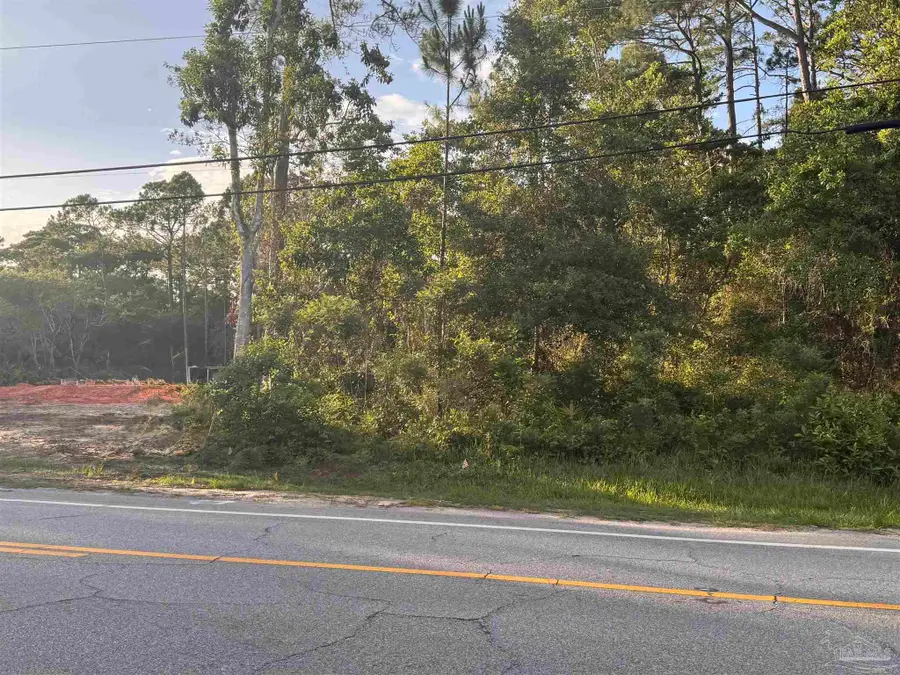 4766 Soundside Dr, Gulf Breeze, FL 32563 - #2