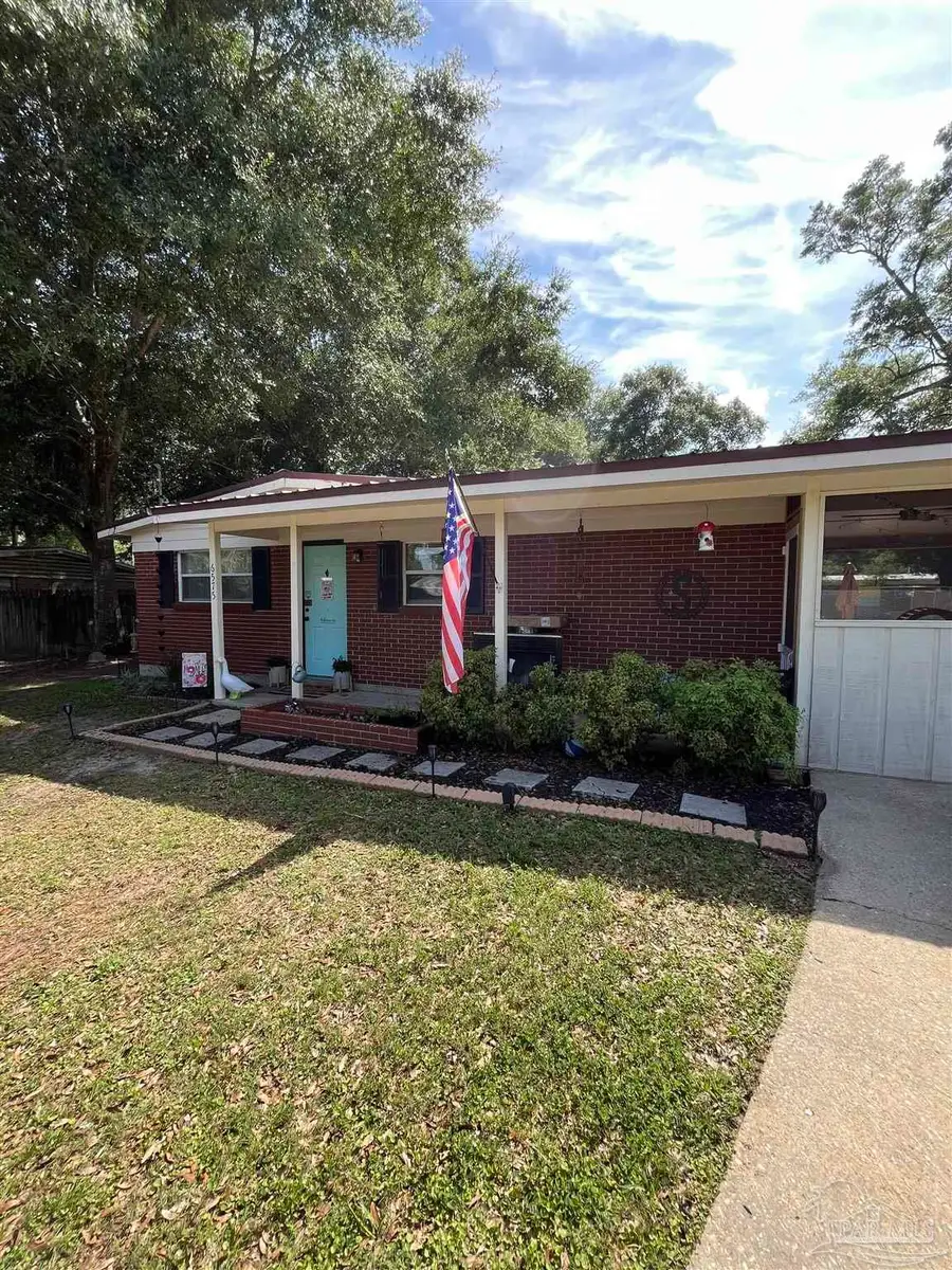 6575 Julia Dr, Milton, FL 32570 - #2