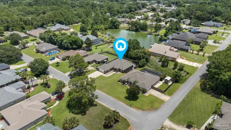 2704 Creeks Edge Ln, Navarre, FL 32566 - #2