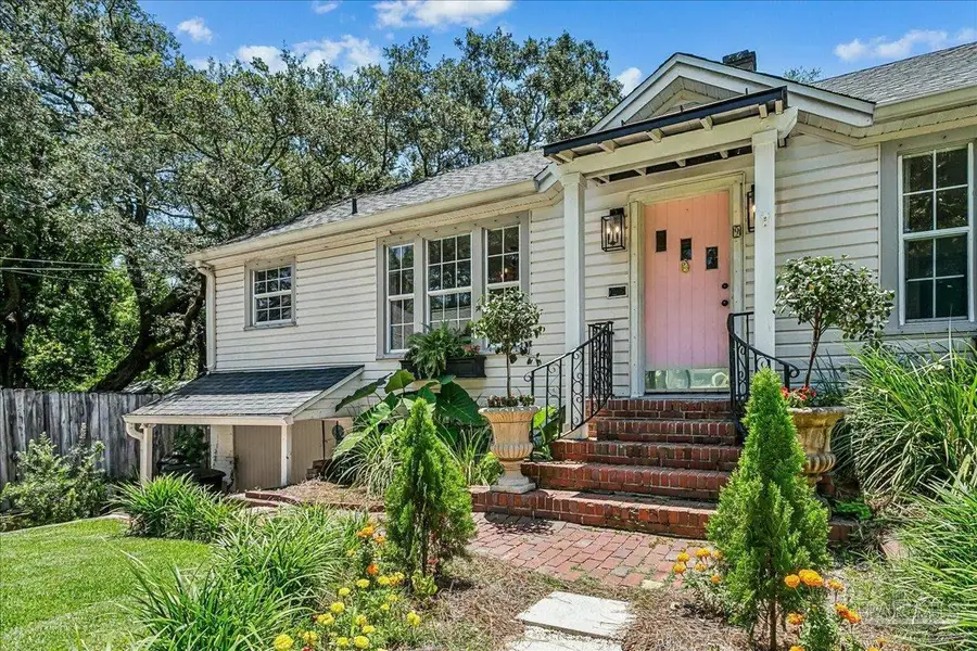 9 E Strong St, Pensacola, FL 32501 - #3