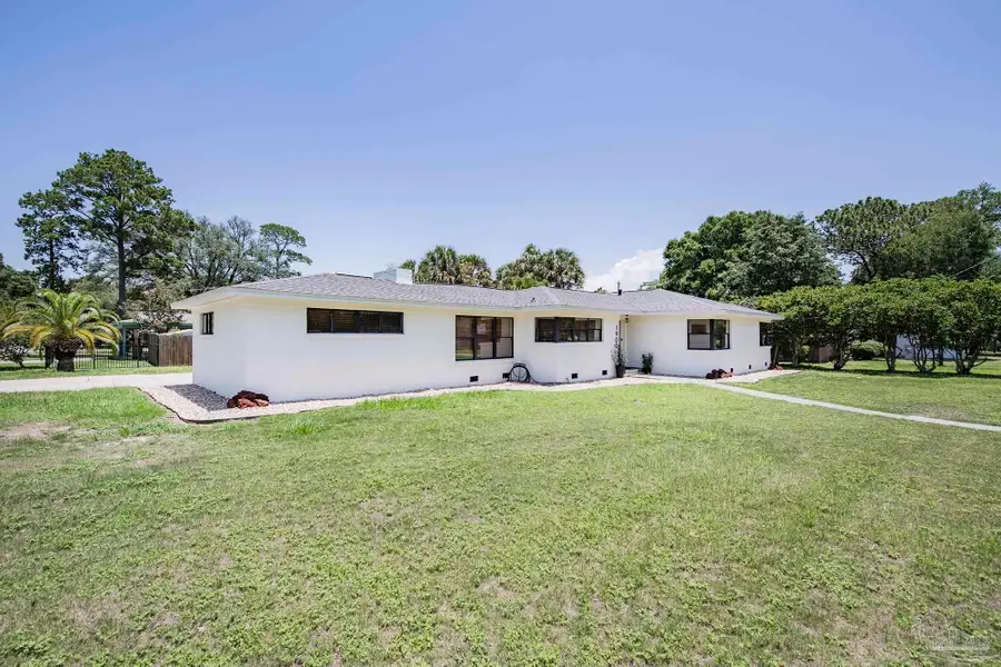 1900 Morningside Dr, Pensacola, FL 32503 - #3
