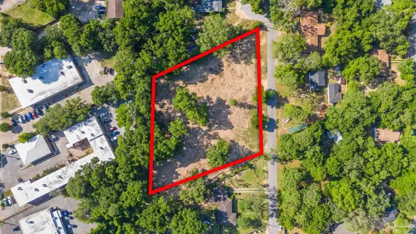 3805 N 10th Ave #2, Pensacola, FL 32503